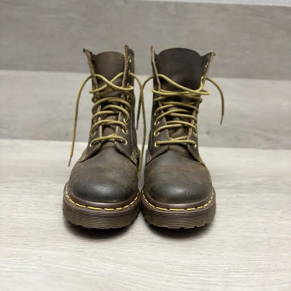 Dr Martens Boots Wildhorse Brown Leather Lace Up Lug Sole Boots Youth Size 3